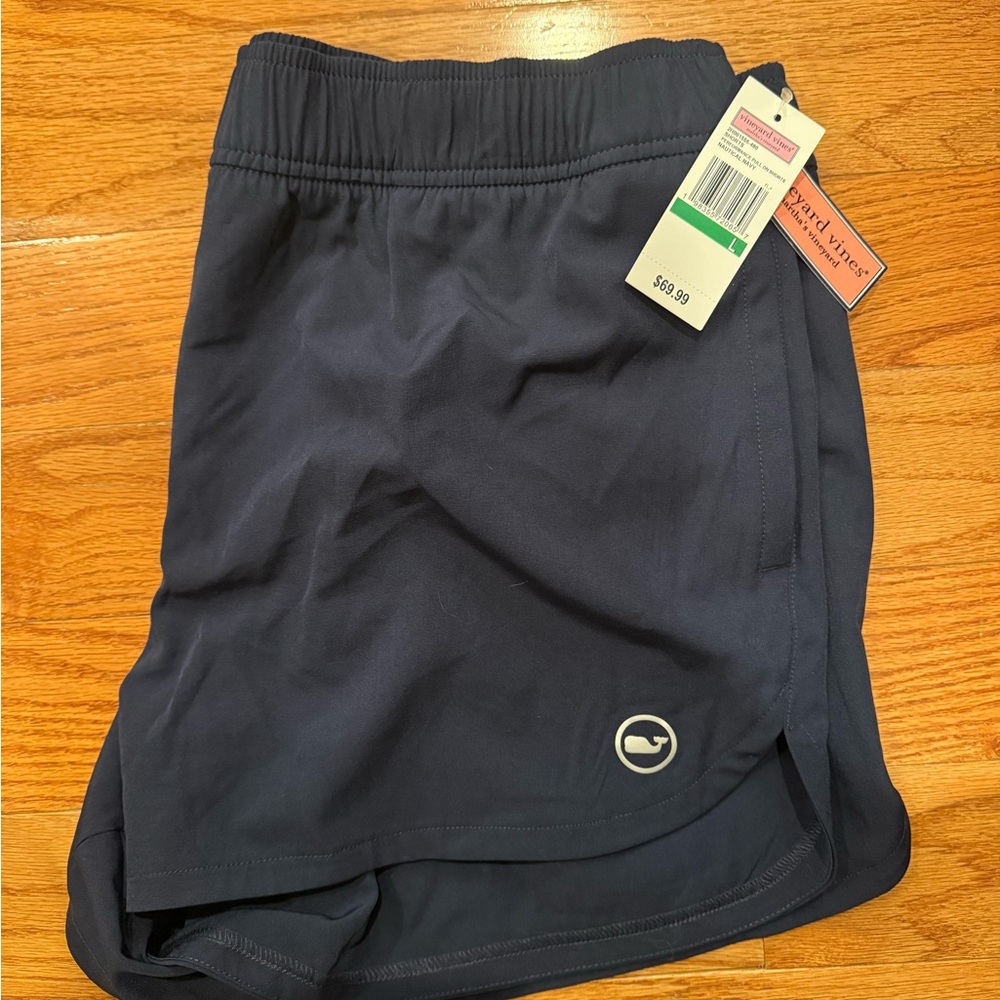 Women’s Vineyard Vines Nautical Navy Performance Shorts NWT